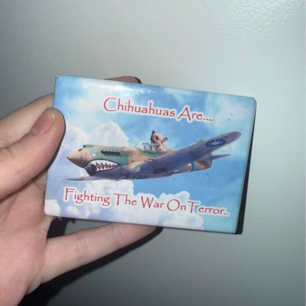 Funny humor dog chihuahua magnet humor